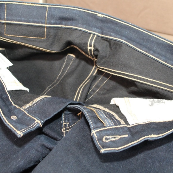 Vintage 511 Levi’s Slim Fit Jeans - Picture 6 of 7